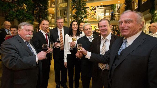 Ein gutes Tröpfchen durfte auch heuer beim Neujahrsempfang der Reutlinger Liberalen nicht fehlen. FOTO: ZAWADIL