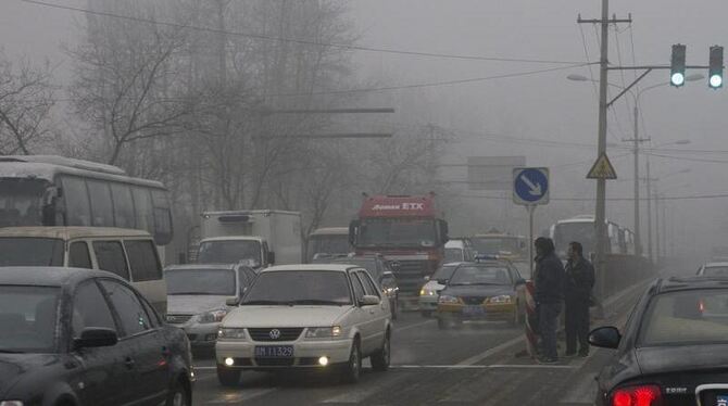 Der schwere Smog belastet Peking und andere chinesische Städte schon seit Anfang Januar. Foto: Adrian Bradshaw