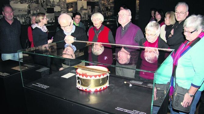 Eine Gruppe Mössinger hat sich die Ausstellung Anständig gehandelt - Widerstand und Volksgemeinschaft im Haus der Geschichte Bad