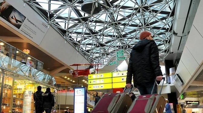 Der alte Berliner Flughafen Tegel muss es noch eine Weile richten. Denn der neue Airport lässt auf sich warten. Foto: Britta