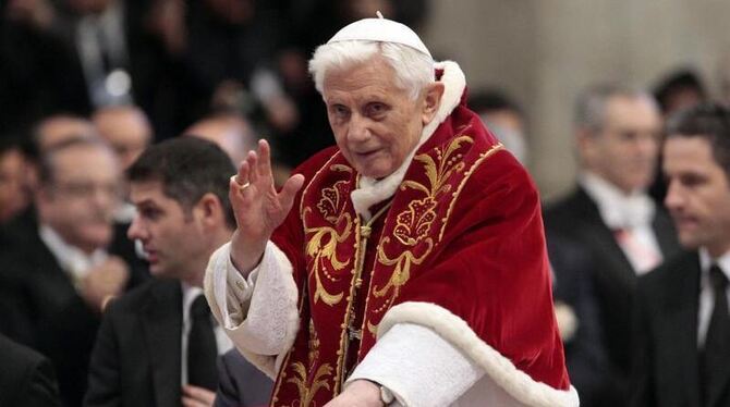 Papst Benedikt XVI. gibt überraschend sein Pontifikat am 28. Februar ab. Foto: Samantha Zucchi Insidefoto/Archiv