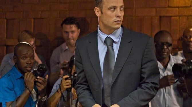 Oscar Pistorius muss nicht in Haft bleiben. Foto: TJ Lemon