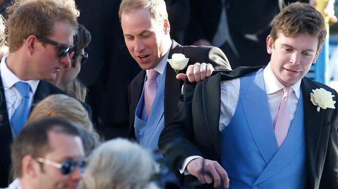 Prinz William auf Rutschpartie in der Schweiz. Foto: Arno Balzarini