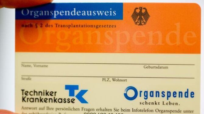 Organspendeausweis: Die Skandale bei der Vergabe von Spenderorganen haben die Bereitschaft zur Spende deutlich gesenkt. Foto: