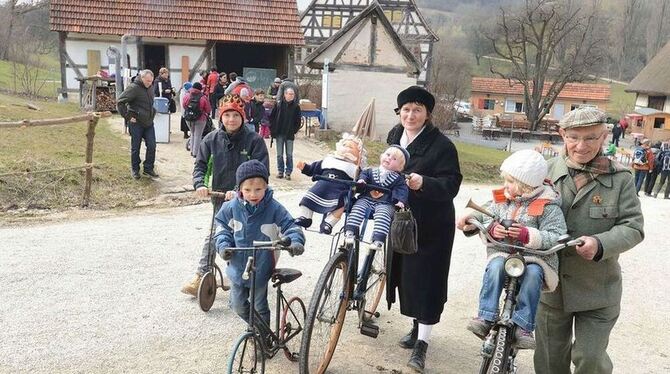 Saisoneröffnung in Beuren: Baden-Württembergs Freilichtmuseen spielen 2013 die Zwanzigerjahre aus. FOTO: TRINKHAUS