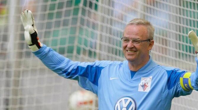 VW-Chef Martin Winterkorn in Wolfsburg bei einem Benefiz-Fußballspiel in der Volkswagen-Arena. Foto: Peter Steffen