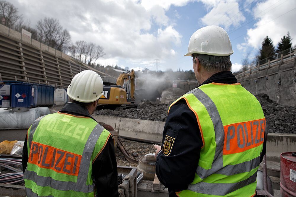 Feuerwehrübung im Scheibengipfeltunnel