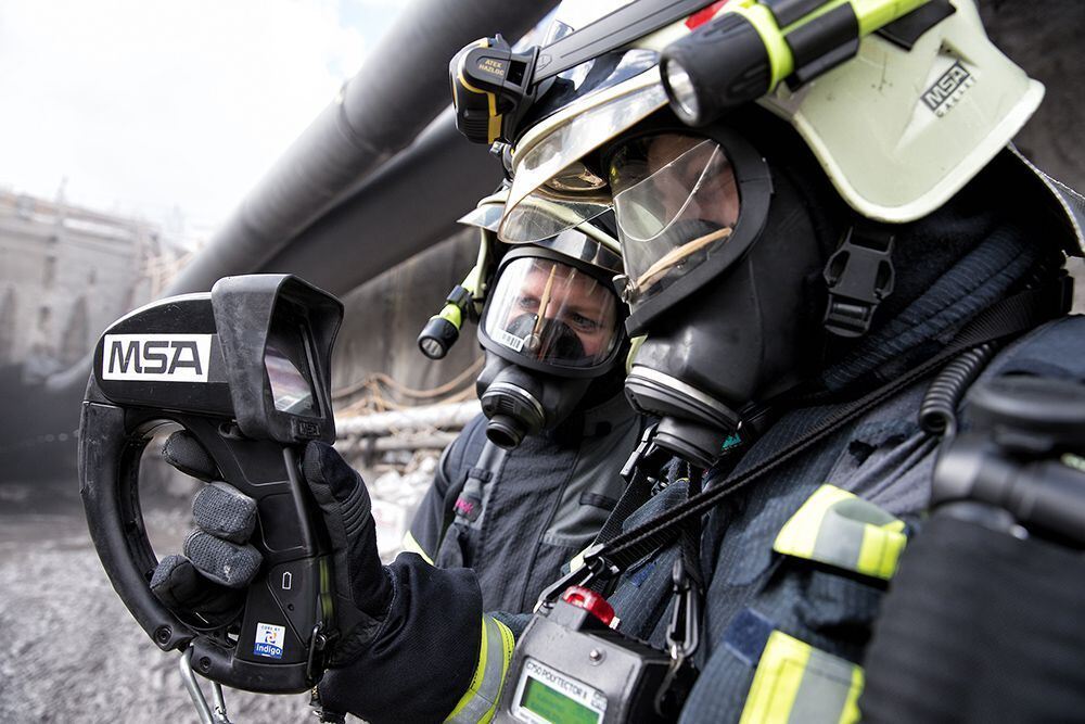 Feuerwehrübung im Scheibengipfeltunnel