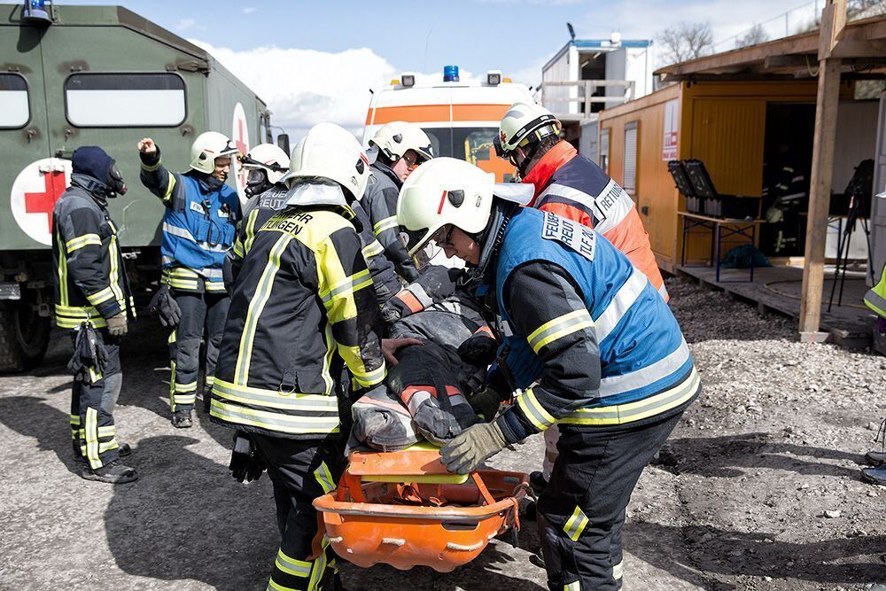 Feuerwehrübung im Scheibengipfeltunnel