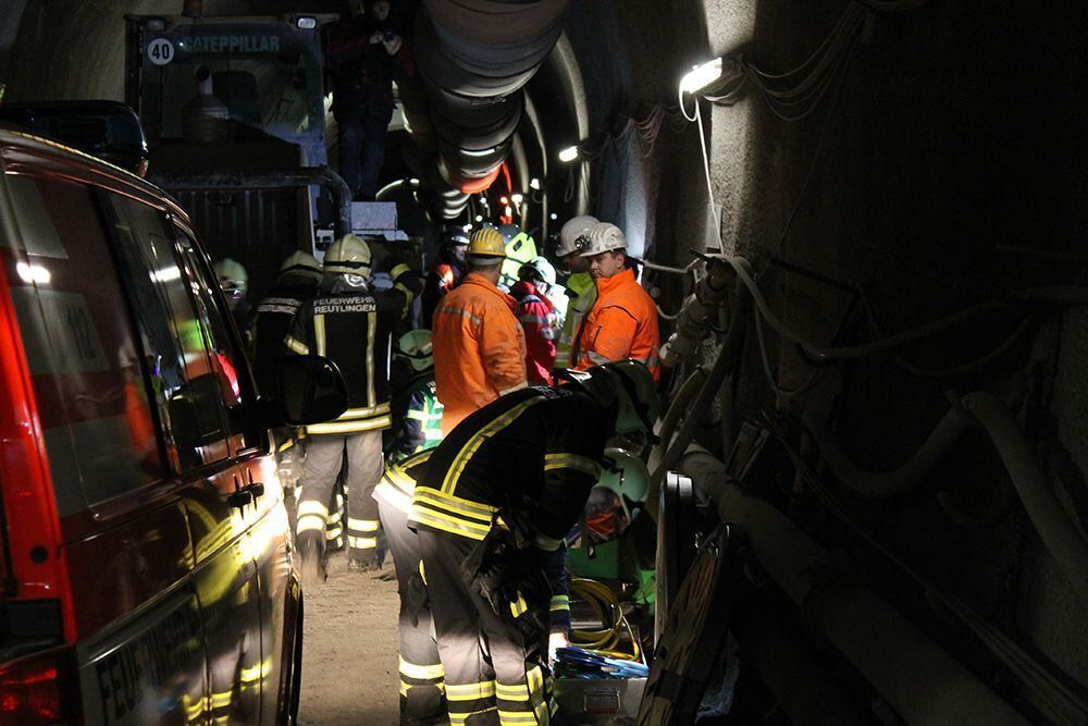 Feuerwehrübung im Scheibengipfeltunnel