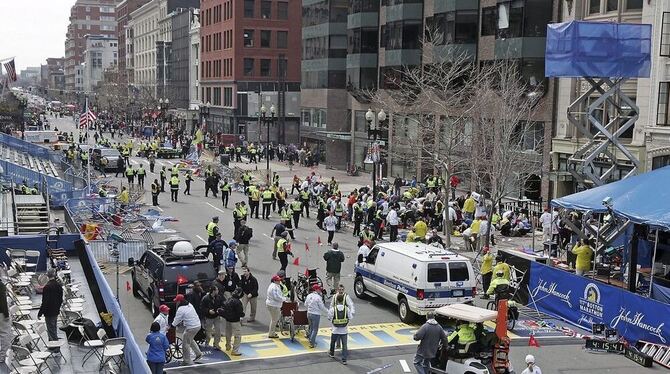 Nach der Explosion beim Boston-Marathon. Foto:dpa