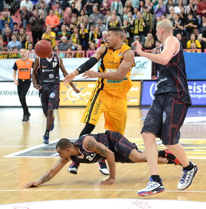 Walter Tigers Tübingen - New Yorker Phantoms Braunschweig 69:88