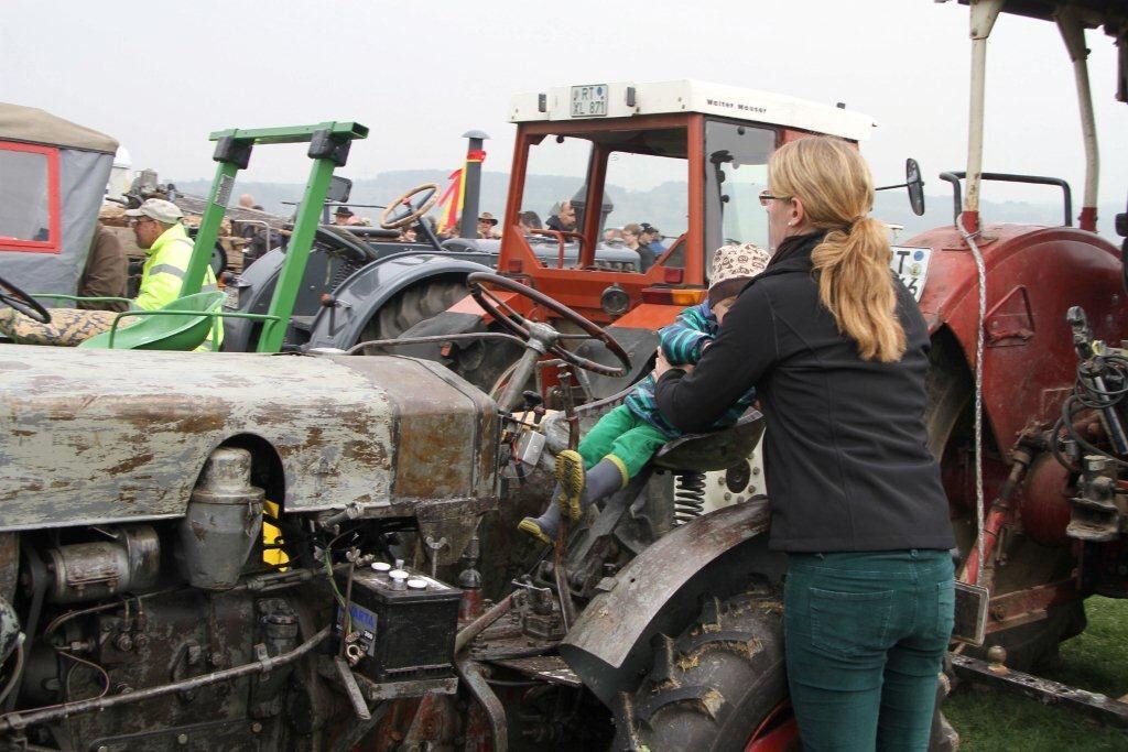 29. Oldtimer- und Dampfmaschinenfest Dottingen 2013