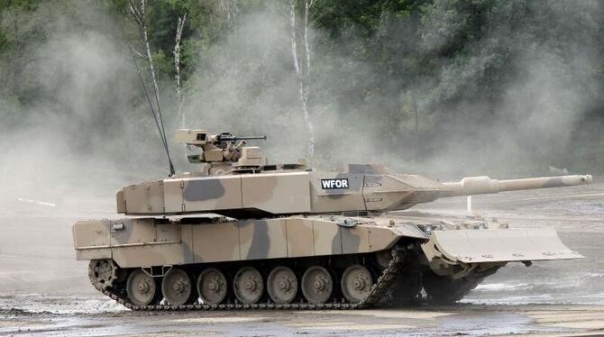 Ein Kampfpanzer Leopard 2 A7+ der Firma KMW. Foto: Clemens Niesner/Archiv