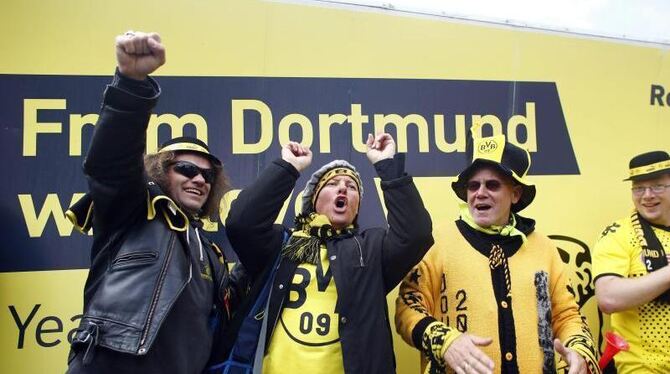 Fans von Borussia Dortmund am Trafalgar Square in London. Foto: Tal Cohen