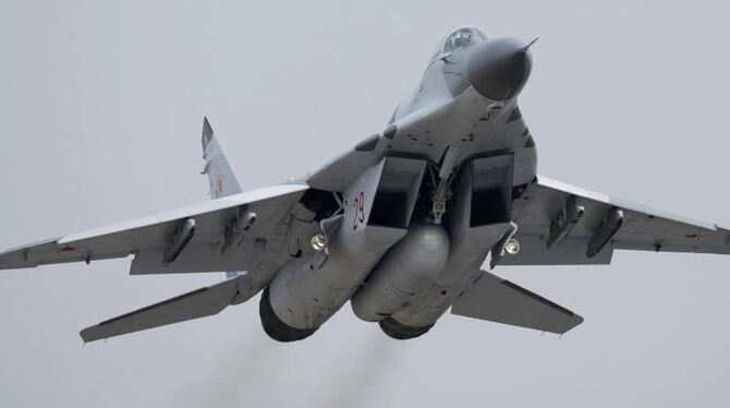 MiG-29-Kampfjet bei einer Übung für die Parade zum »Tag des Sieges« in Moskau. Foto: RIA Nowosti/Anton Denisov/Archiv MiG-29-Kampfjet bei einer Übung für die Parade zum »Tag des Sieges« in Moskau. Foto: RIA Nowosti/Anton Denisov/Archiv