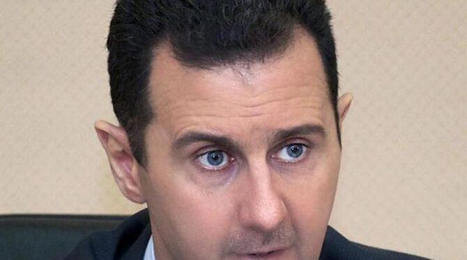 Die Unterstützer von Staatspräsident Baschar al-Assad geraten im Syrienkonflikt unter Druck. Auf Hisbollah-Gebiete fallen Rak