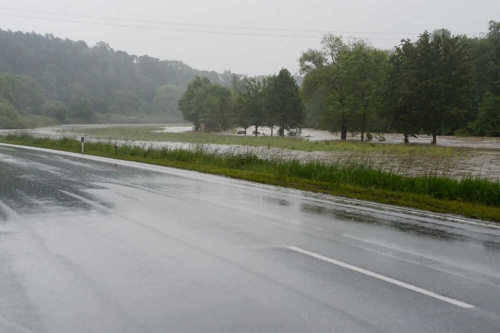 Neckar-Hochwasser bei Mittelstadt.