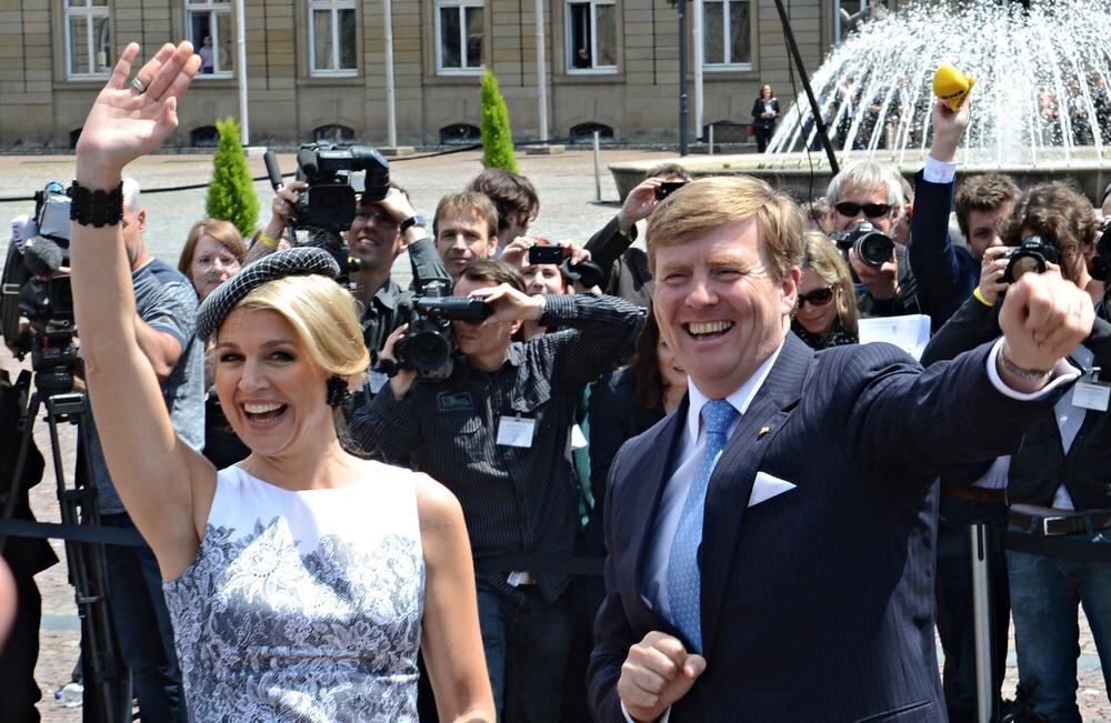 Niederländisches Königspaar Maxima und König Willem-Alexander im Land