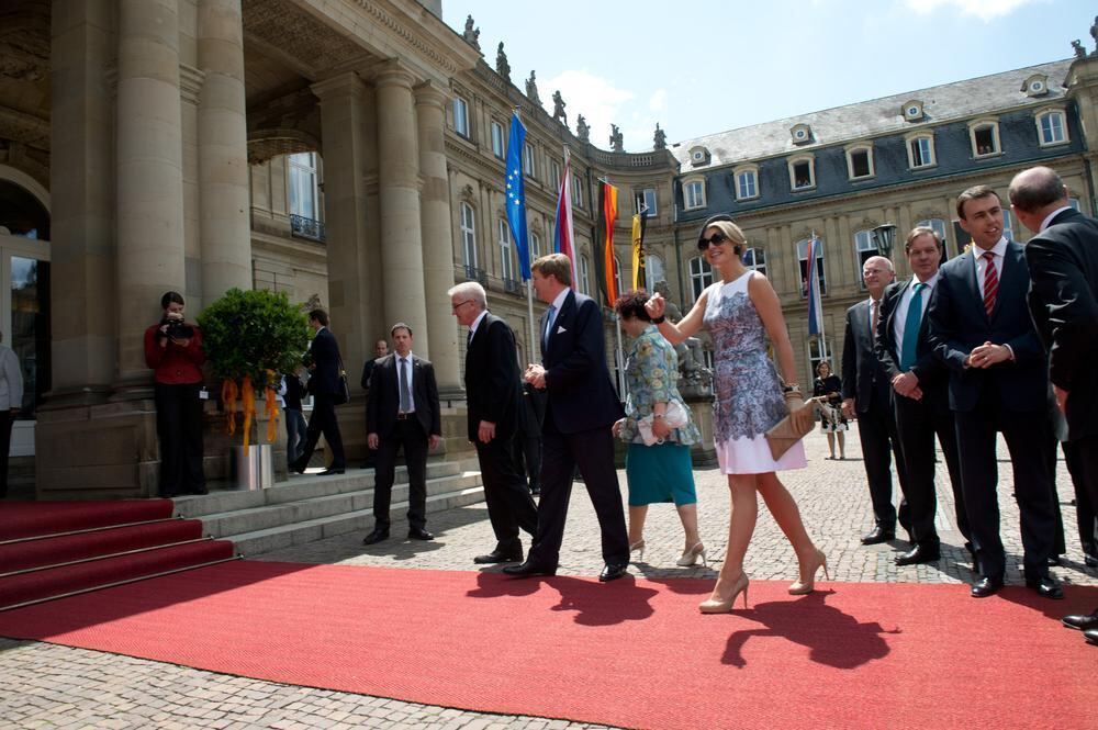 Niederländisches Königspaar Maxima und König Willem-Alexander im Land