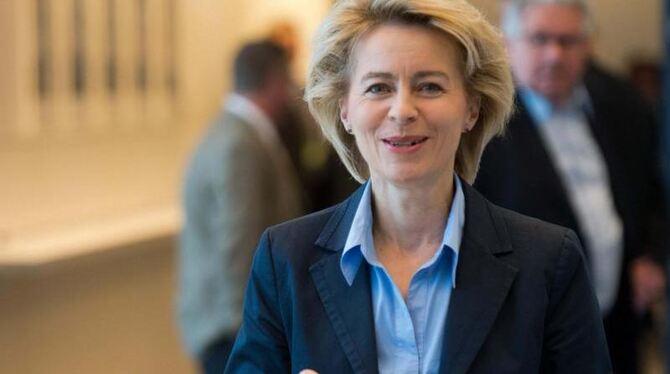 Ursula von der Leyen macht sich für eine weitgehende Gleichstellung von Homo-Paaren beim Adoptionsrecht stark. Foto: Maurizio