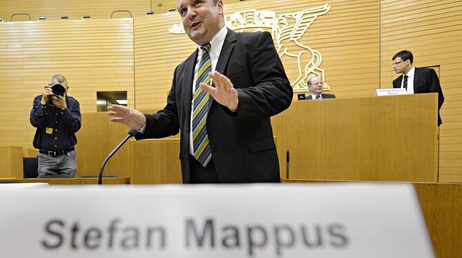 Ex-Ministerpräsident Stefan Mappus (CDU) vor dem EnBW-Untersuchungsausschuss.