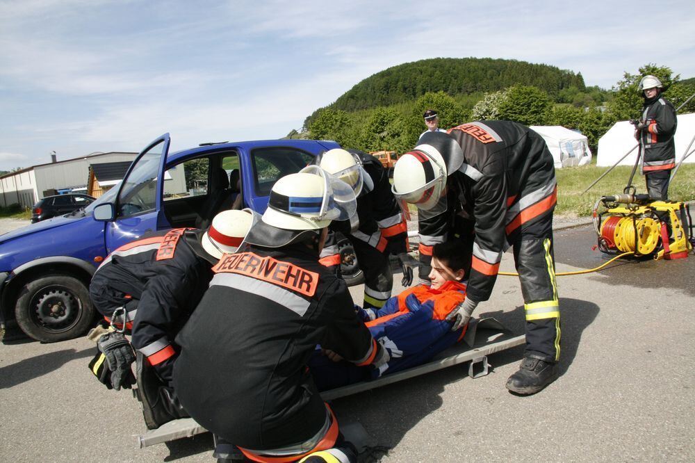 Abnahme der Leistungsabzeichen Feuerwehren des Landkreis Reutlingen Juni 2013