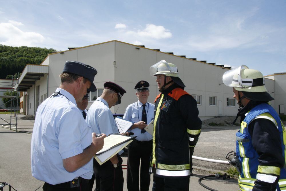 Abnahme der Leistungsabzeichen Feuerwehren des Landkreis Reutlingen Juni 2013