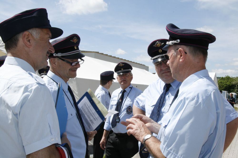 Abnahme der Leistungsabzeichen Feuerwehren des Landkreis Reutlingen Juni 2013