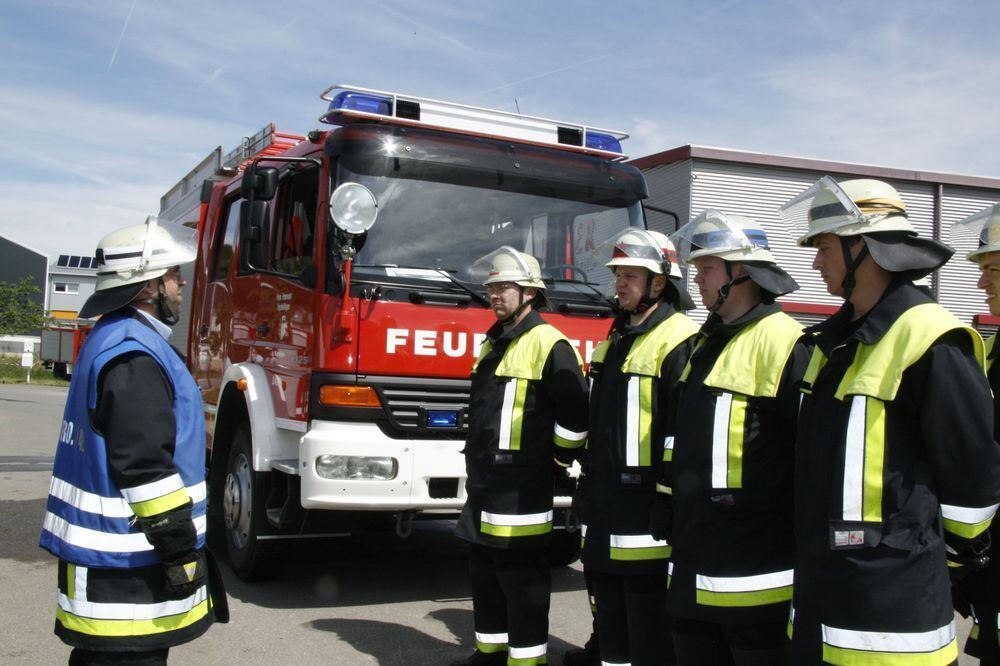 Abnahme der Leistungsabzeichen Feuerwehren des Landkreis Reutlingen Juni 2013