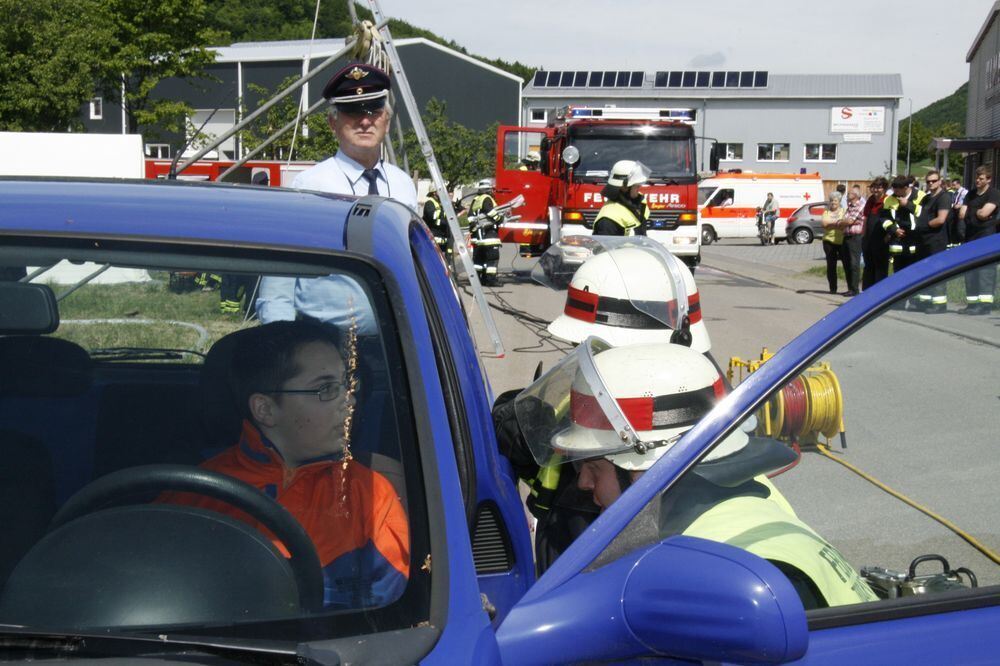 Abnahme der Leistungsabzeichen Feuerwehren des Landkreis Reutlingen Juni 2013