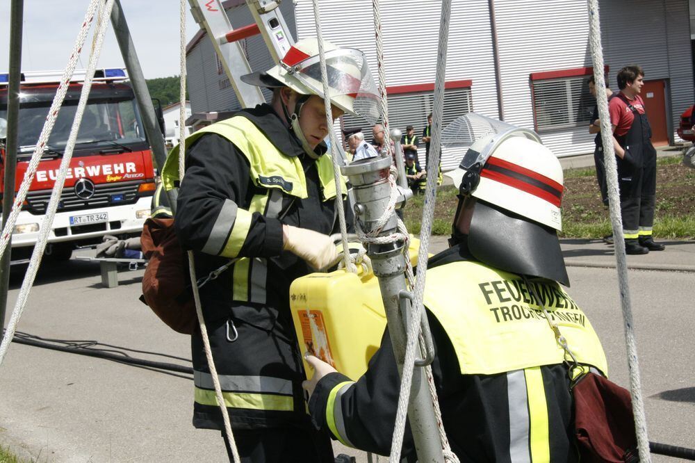 Abnahme der Leistungsabzeichen Feuerwehren des Landkreis Reutlingen Juni 2013