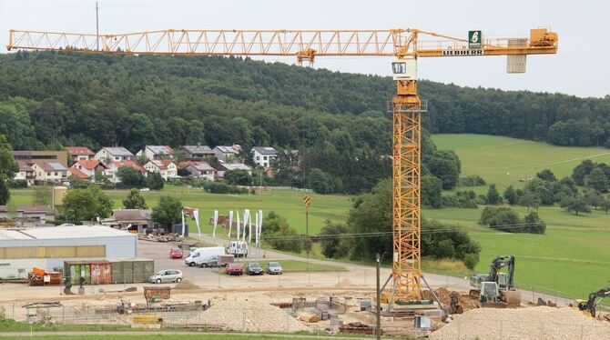 Untergrundarbeiten fürs neue Würtinger Feuerwehrhaus.  GEA-FOTO: GEIGER