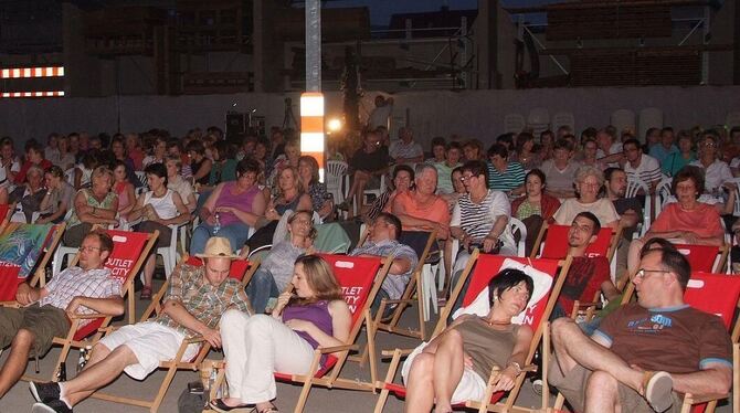 Wer beim Metzinger Open-Air-Kino auf dem Bauhof-Gelände in den ersten Reihen sitzt, kann sich entspannt zurücklehnen.  ARCHIVFOT