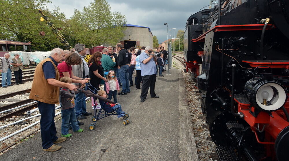 Zahnraddampflokomotive fährt wieder