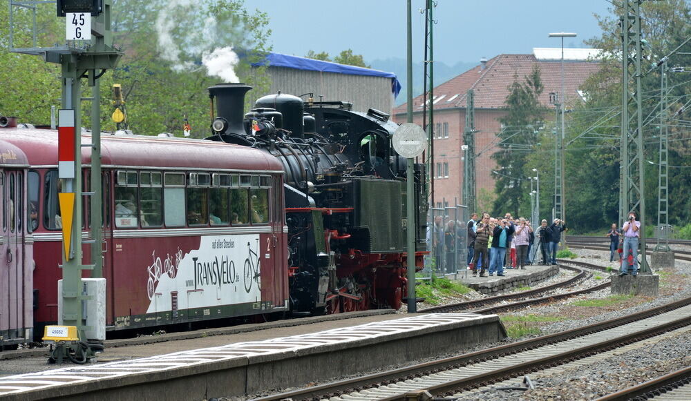 Zahnraddampflokomotive fährt wieder