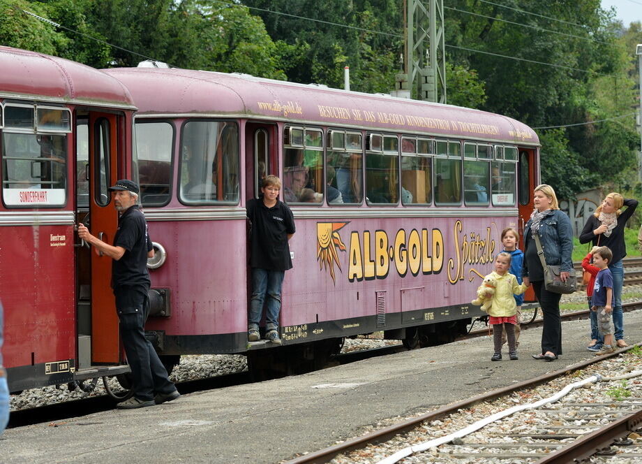 Zahnraddampflokomotive fährt wieder