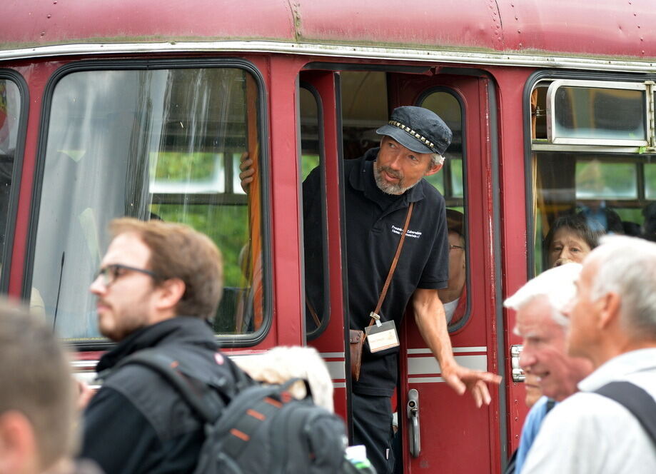 Zahnraddampflokomotive fährt wieder