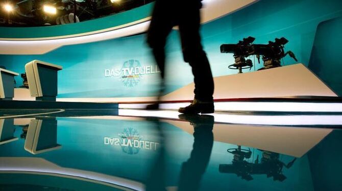 Das Fernsehstudio in Berlin Adlershof wird am für das TV-Duell zwischen Bundeskanzlerin Merkel (CDU) und dem SPD-Kanzlerkandi