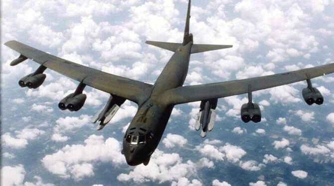 1961 sollen versehentlich zwei Wasserstoffbomben aus einem B-52-Bomber der US Air Force gefallen sein. Foto: US Air Force/Arc