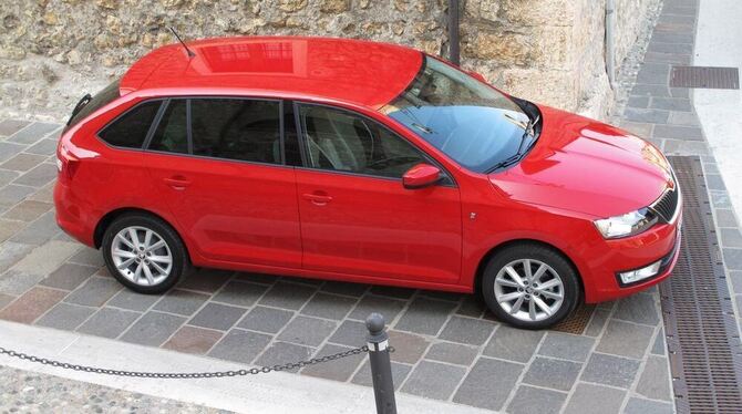 Der Skoda Rapid Spaceback soll mit Schick und Sportlichkeit Emotionen wecken.