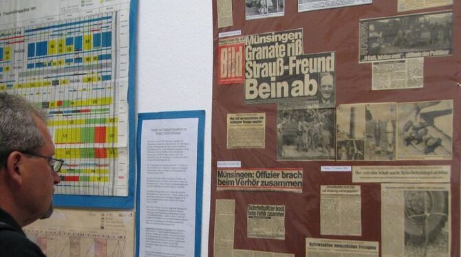 Im Museum in Münsingen erinnern Zeitungsausschnitte an den Unfall. FOTO: MIT