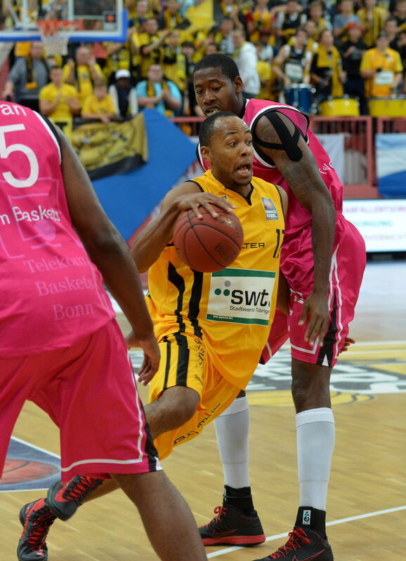 Walter Tigers Tübingen - Telekom Baskets Bonn 76:77