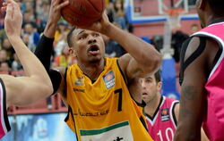 Walter Tigers Tübingen - Telekom Baskets Bonn 76:77