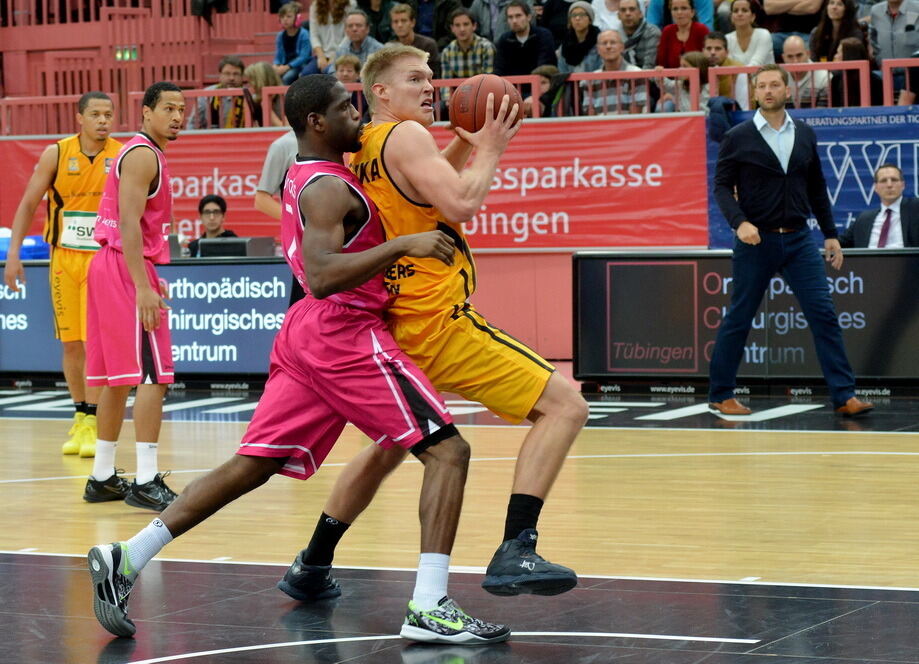 Walter Tigers Tübingen - Telekom Baskets Bonn 76:77