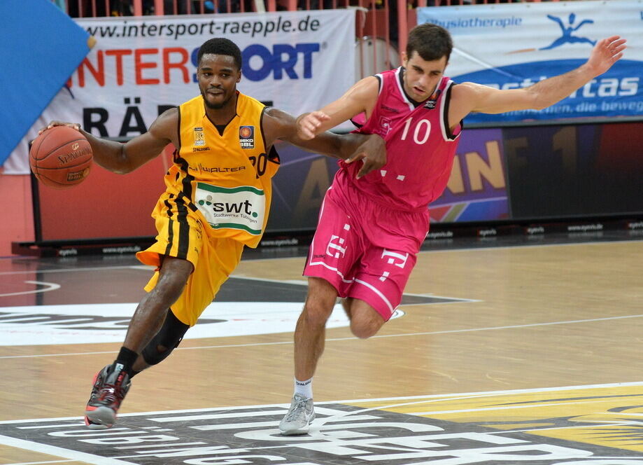 Walter Tigers Tübingen - Telekom Baskets Bonn 76:77