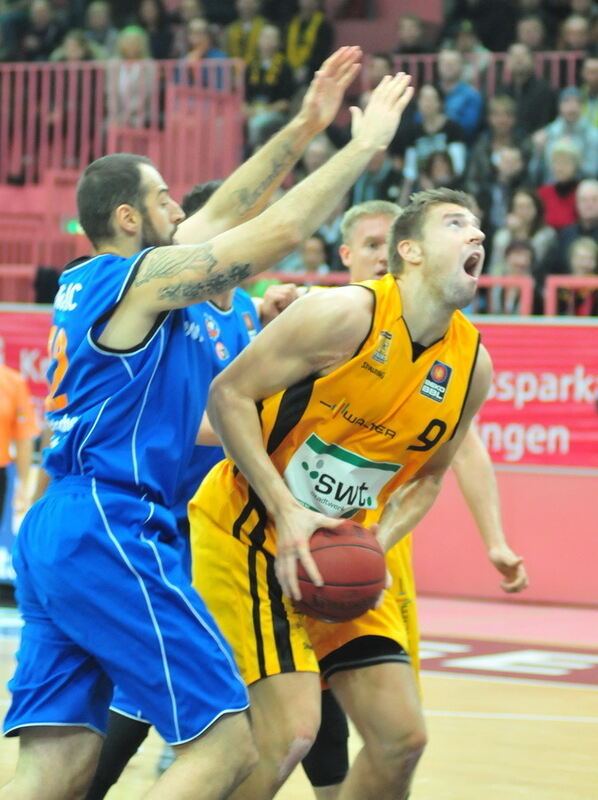 Walter Tigers Tübingen - Mitteldeutscher BC 77:69