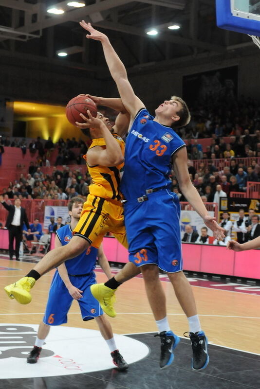 Walter Tigers Tübingen - Mitteldeutscher BC 77:69