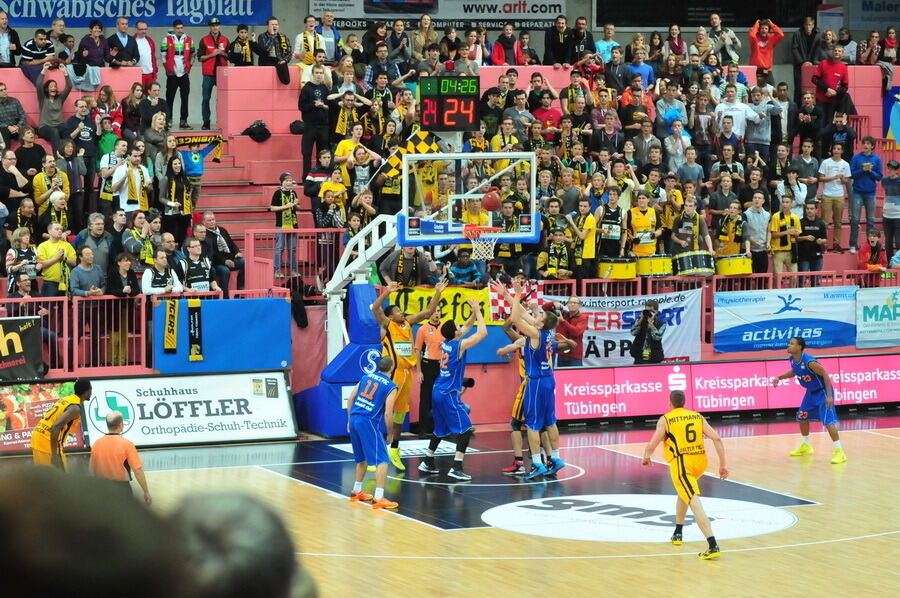 Walter Tigers Tübingen - Mitteldeutscher BC 77:69