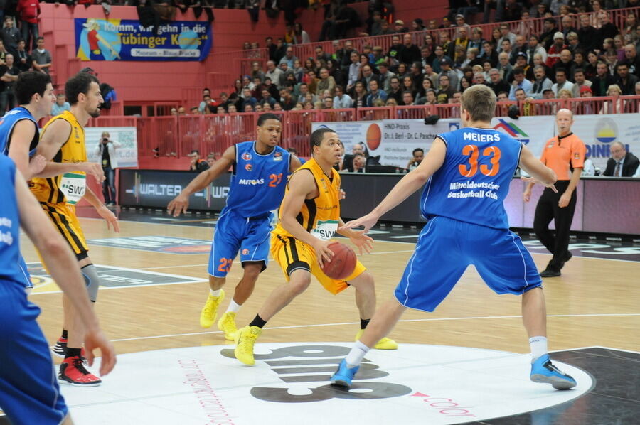 Walter Tigers Tübingen - Mitteldeutscher BC 77:69